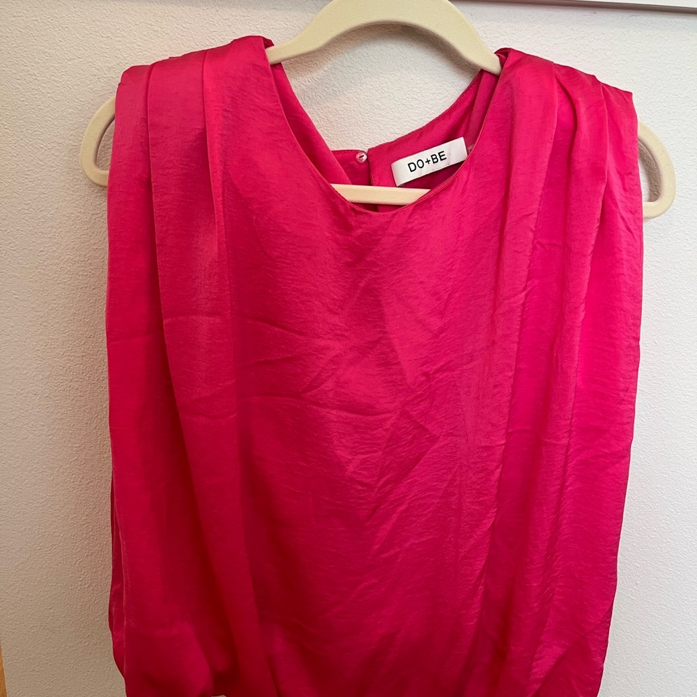 Pink top - Picture 4 of 4
